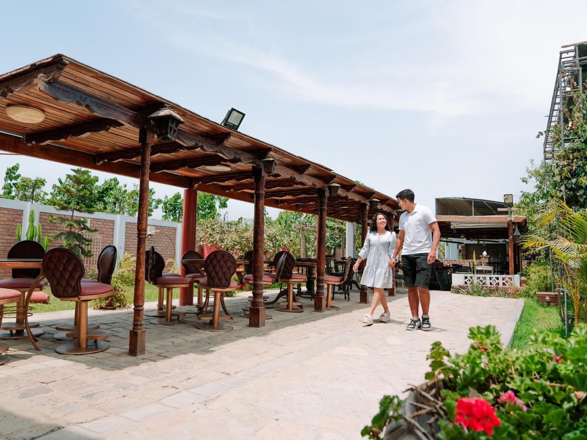 Hotel Vinas Del Sol Eterno Chincha Alta Exteriör bild